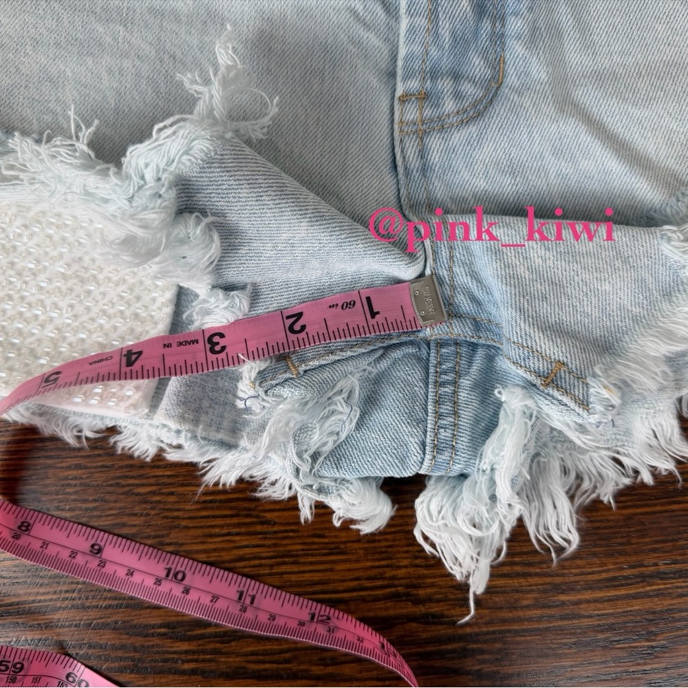 🆑 Blue Revival Pearl Girl High Rise Exposed Pocket Denim Shorts - Picture 12 of 14